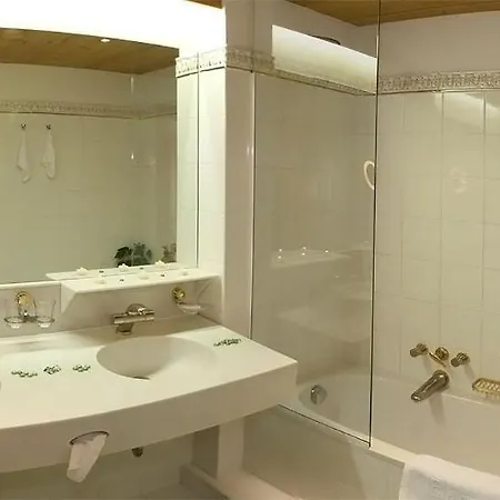 Landgut Zapfenhof ホテル 4*