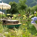 Landgut Zapfenhof Hotel 4*