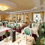 Hotel Landgut Zapfenhof 4*